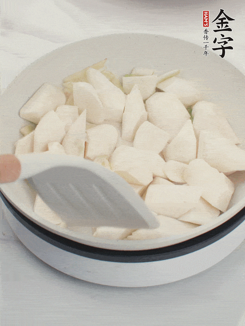 加茭白煸炒。